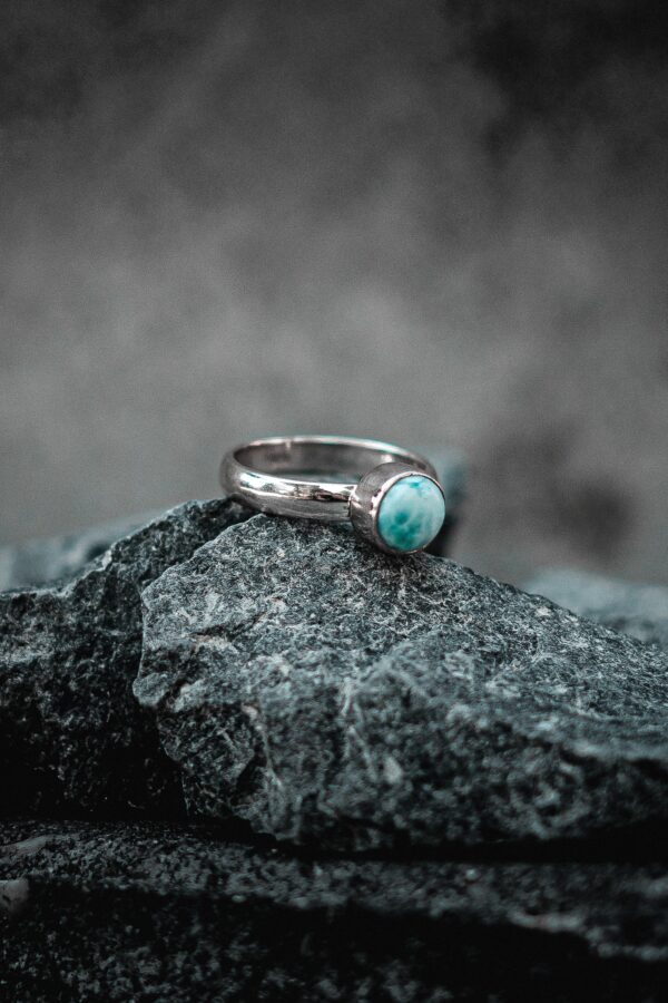 Ringen met blue larimar/turqoise